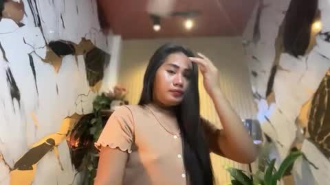 Snapshot of sweetladyboyx chatting on 11/02/25, 11:18 online show from 11/02/25, 11:18