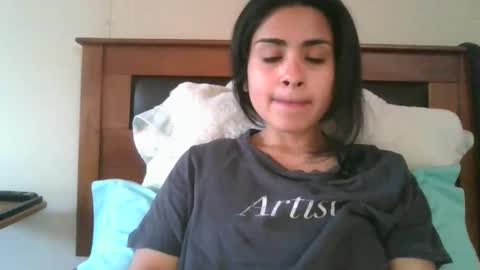 Snapshot of sweetlatinafit chatting on 11/17/25, 12:33 sweetlatinafit online show from 11/17/25, 12:33