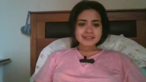 Snapshot of sweetlatinafit chatting on 11/19/25, 12:49 sweetlatinafit online show from 11/19/25, 12:49