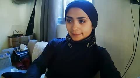 Snapshot of sweetlatinafit chatting on 04/13/26, 02:00 sweetlatinafit online show from 04/13/26, 02:00