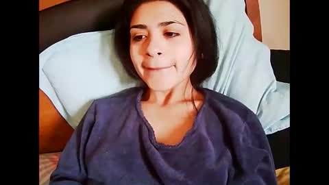 Snapshot of sweetlatinafit chatting on 04/27/26, 02:04 sweetlatinafit online show from 04/27/26, 02:04