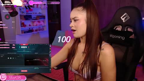 Snapshot of sweetlee_1 chatting on 12/12/24, 02:04    online show from 12/12/24, 02:04