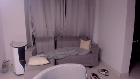 Snapshot of sweetlian_04 chatting on 02/21/25, 07:34 Lian online show from 02/21/25, 07:34