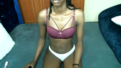 Snapshot of sweetlilly2540 chatting on 09/12/25, 11:32 sweetlilly2540 online show from 09/12/25, 11:32