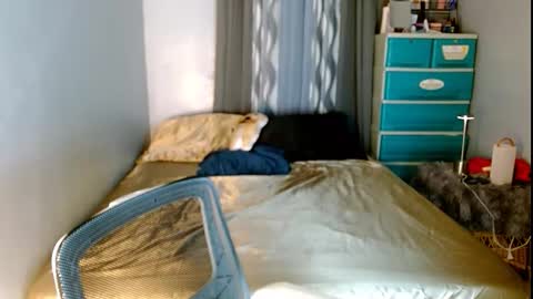 Snapshot of sweetlilly_18 chatting on 02/22/26, 02:45 Lilly online show from 02/22/26, 02:45