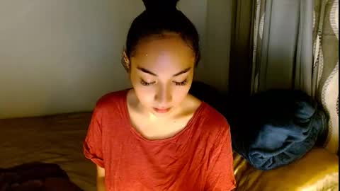 Snapshot of sweetlilly_18 chatting on 03/03/26, 03:01 Lilly online show from 03/03/26, 03:01