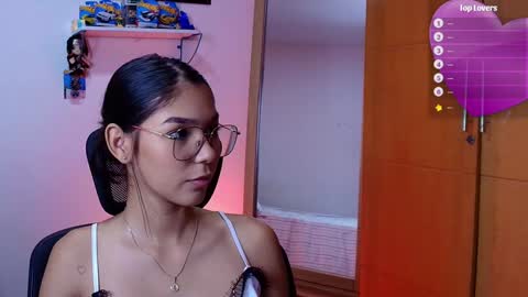 Snapshot of sweetlittlevenus chatting on 01/27/25, 10:27 Venus online show from 01/27/25, 10:27