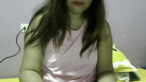 Snapshot of sweetliza20 chatting on 10/29/25, 12:24 Liz online show from 10/29/25, 12:24