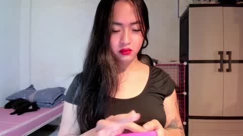 Snapshot of sweetlovepinay04 chatting on 12/05/24, 07:28 Zoe online show from 12/05/24, 07:28