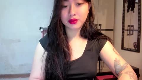 Snapshot of sweetlovepinay04 chatting on 12/06/24, 05:11 Zoe online show from 12/06/24, 05:11