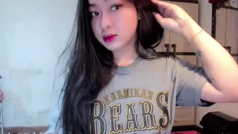 Snapshot of sweetlovepinay04 chatting on 01/04/25, 08:16 Zoe online show from 01/04/25, 08:16