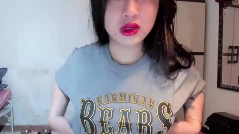 Snapshot of sweetlovepinay04 chatting on 01/05/25, 07:17 Zoe online show from 01/05/25, 07:17