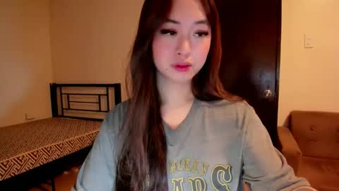 Snapshot of sweetlovepinay04 chatting on 11/01/25, 03:08 Zoe online show from 11/01/25, 03:08