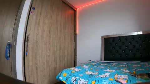 Snapshot of sweetmagic6 chatting on 10/27/25, 12:42 sweetmagic6 online show from 10/27/25, 12:42