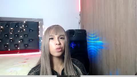 Snapshot of sweetmagic6 chatting on 03/12/26, 10:43 sweetmagic6 online show from 03/12/26, 10:43