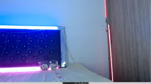 Snapshot of sweetmagic6 chatting on 03/29/26, 07:19 sweetmagic6 online show from 03/29/26, 07:19