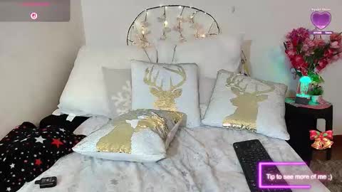 Snapshot of sweetmalory chatting on 12/17/25, 09:21 sweetmalory online show from 12/17/25, 09:21