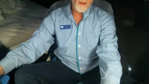 Snapshot of sweetman4a chatting on 12/29/24, 01:17 Michael online show from 12/29/24, 01:17