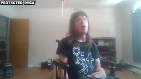 Snapshot of sweetman4u75 chatting on 01/28/25, 06:17 Sweet Man online show from 01/28/25, 06:17