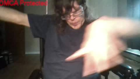 Snapshot of sweetman4u75 chatting on 11/08/25, 07:01 Sweet Man online show from 11/08/25, 07:01