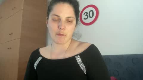 Snapshot of sweetmandyy chatting on 03/11/25, 01:01 sweetmandyy online show from 03/11/25, 01:01