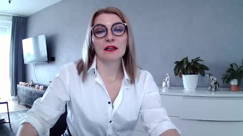 Snapshot of sweetmarthaaa chatting on 02/13/26, 10:55 sweetmarthaaa online show from 02/13/26, 10:55