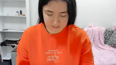 Snapshot of sweetmarylove chatting on 02/18/25, 09:43 sweetmarylove online show from 02/18/25, 09:43