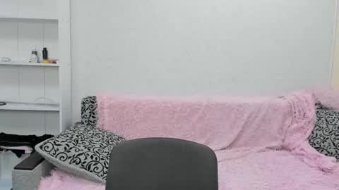 Snapshot of sweetmarylove chatting on 02/27/25, 09:32 sweetmarylove online show from 02/27/25, 09:32