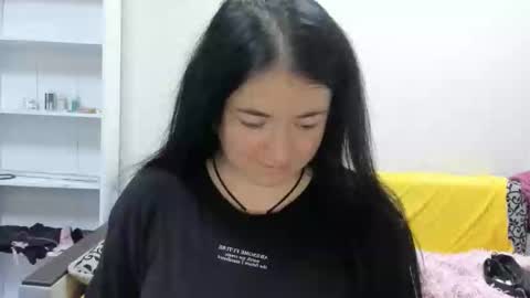 Snapshot of sweetmarylove chatting on 09/21/25, 09:33 sweetmarylove online show from 09/21/25, 09:33