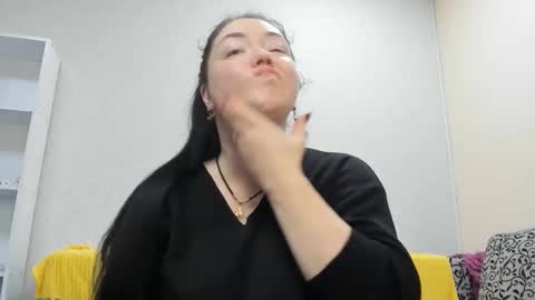 Snapshot of sweetmarylove chatting on 11/08/25, 09:09 sweetmarylove online show from 11/08/25, 09:09