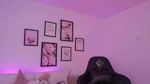 instagram melisabahamon  online show from 03/09/25, 03:11