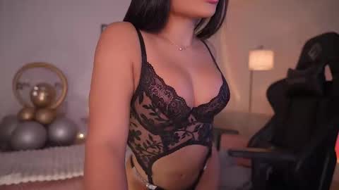 instagram melisabahamon  online show from 10/11/25, 12:21