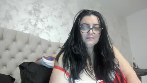 Snapshot of sweetmiki9 chatting on 03/17/26, 03:59 sweetmiki9 online show from 03/17/26, 03:59