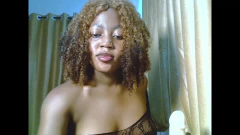 sweetmila9 online show from 04/08/26, 05:07