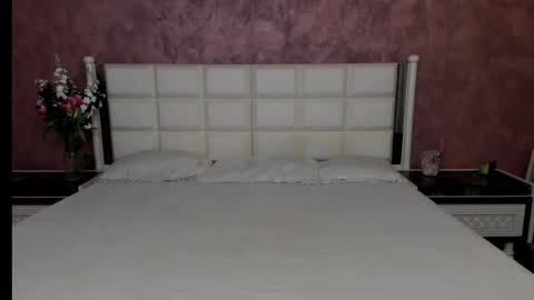 Claudia online show from 12/14/25, 10:47