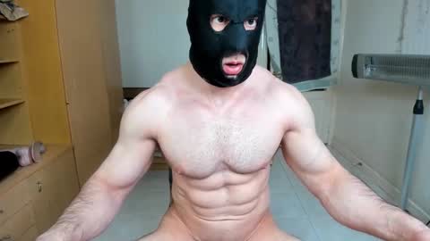 Snapshot of sweetmuscles_boy chatting on 03/07/26, 01:19 Lorenzo online show from 03/07/26, 01:19