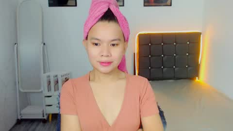 Snapshot of sweetnwildts chatting on 05/30/26, 11:51 Ghena online show from 05/30/26, 11:51