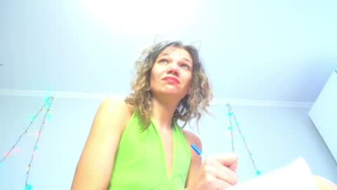 Snapshot of sweetpairfun chatting on 04/11/26, 04:17 Veronica and Alex online show from 04/11/26, 04:17