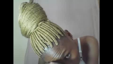 ESTHER online show from 02/05/25, 02:40