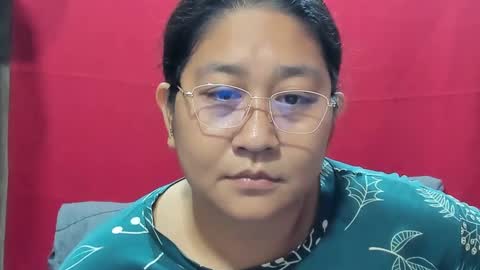 Snapshot of sweetpilipina88 chatting on 12/03/24, 01:19 MIA online show from 12/03/24, 01:19
