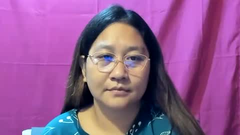Snapshot of sweetpilipina88 chatting on 12/16/24, 02:36 MIA online show from 12/16/24, 02:36