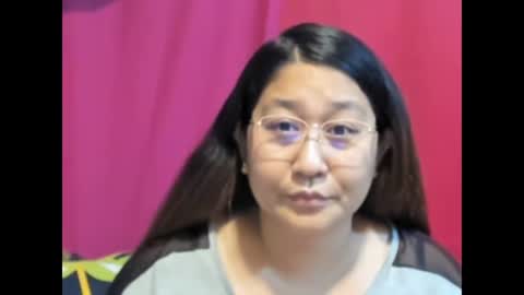 Snapshot of sweetpilipina88 chatting on 02/19/25, 08:55 MIA online show from 02/19/25, 08:55