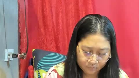 Snapshot of sweetpilipina88 chatting on 04/24/26, 02:25 MIA online show from 04/24/26, 02:25