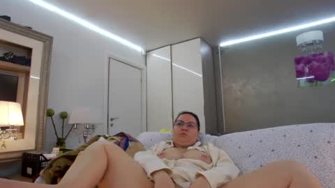 Snapshot of sweetraisa chatting on 05/25/26, 02:56 SweetRaisa online show from 05/25/26, 02:56