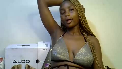 Snapshot of sweetrall chatting on 04/13/26, 10:37 Lilly online show from 04/13/26, 10:37