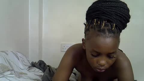 Snapshot of sweetrall chatting on 05/10/26, 07:46 Lilly online show from 05/10/26, 07:46
