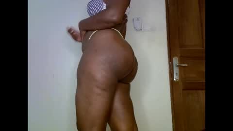 Snapshot of sweetrenne chatting on 02/04/25, 05:10 sweetrenne online show from 02/04/25, 05:10