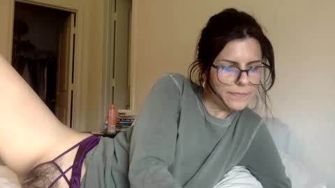 Snapshot of sweetriddance chatting on 12/13/25, 07:53 sweetriddance online show from 12/13/25, 07:53