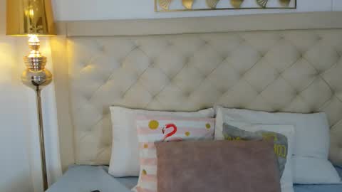 sweets one online show from 02/19/26, 03:35