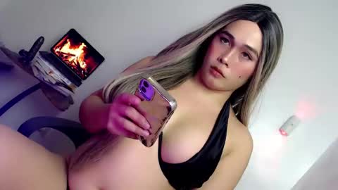 JUST CALL ME BABE online show from 05/21/26, 01:29